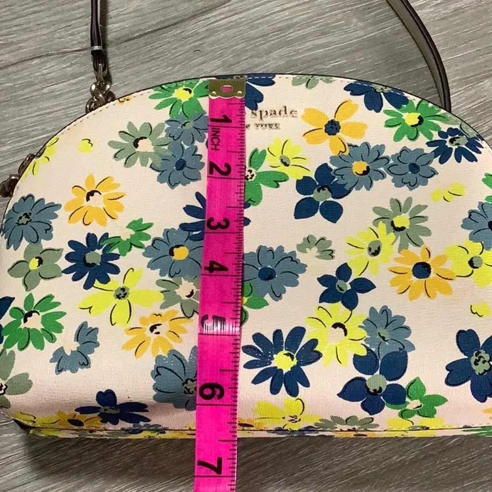 kate spade reposhing this